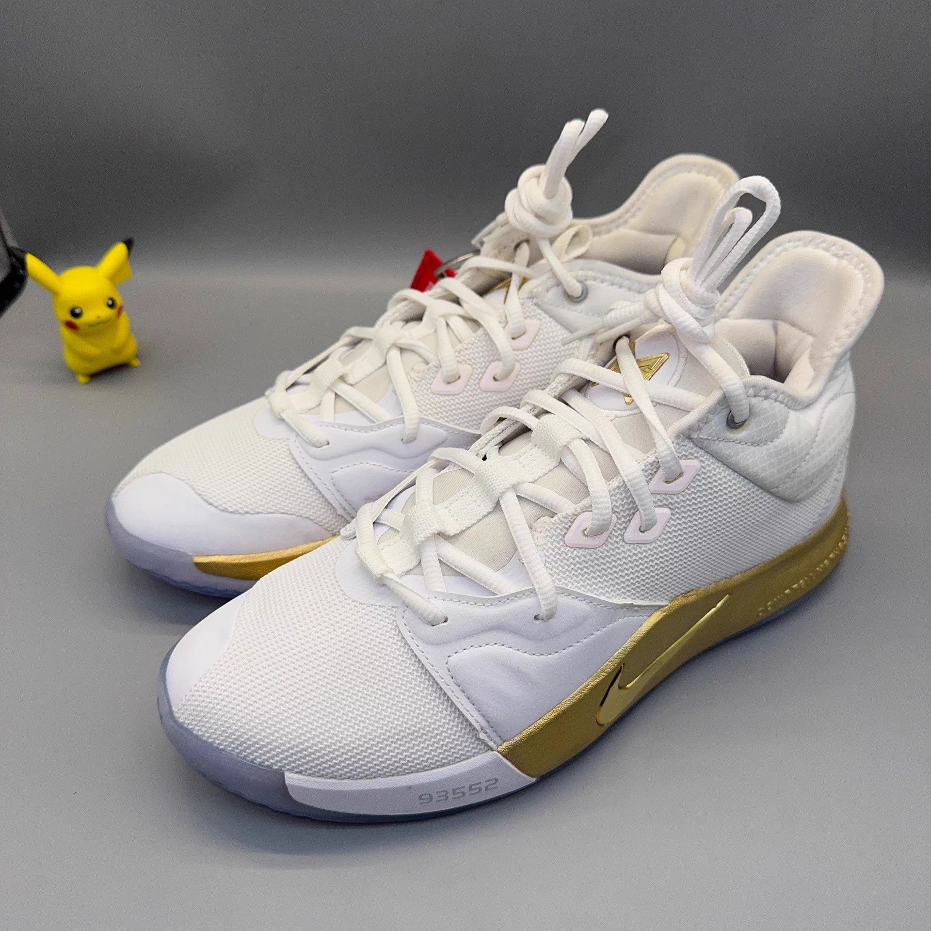 Nike Nike PG3 NASA Platinum White US42.5 Size US 9.5 / EU 42-43 - 1 Thumbnail
