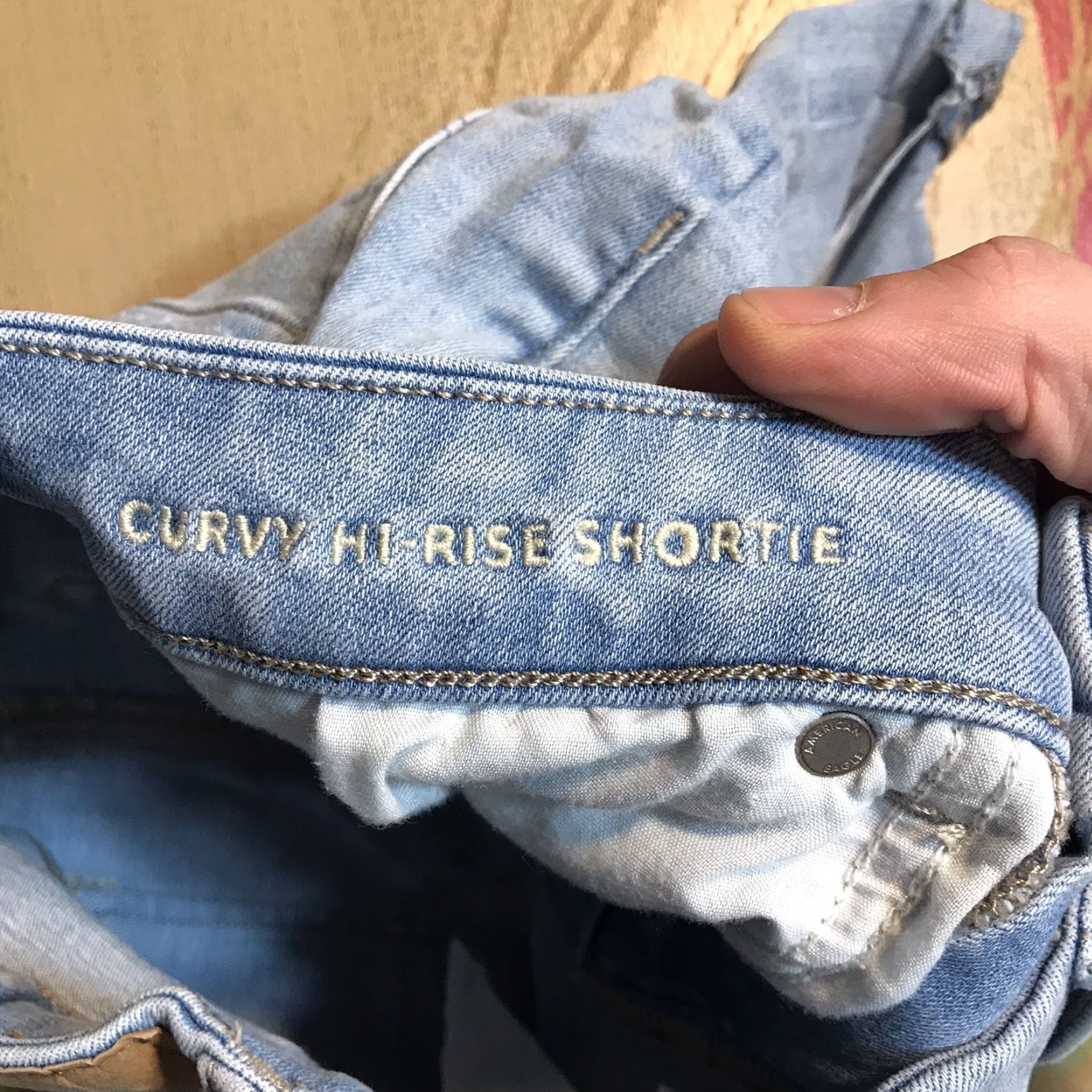 American Eagle Outfitters VINTAGE American Eagle Outfitters Shorts Womens Light Blue 00 Curvy Hi Rise Shortie Denim 9.5 Rise 2.5 Inseam Stretch Cuffed Pockets Flat Front Size 24" / US 00 / IT 34 - 5 Thumbnail