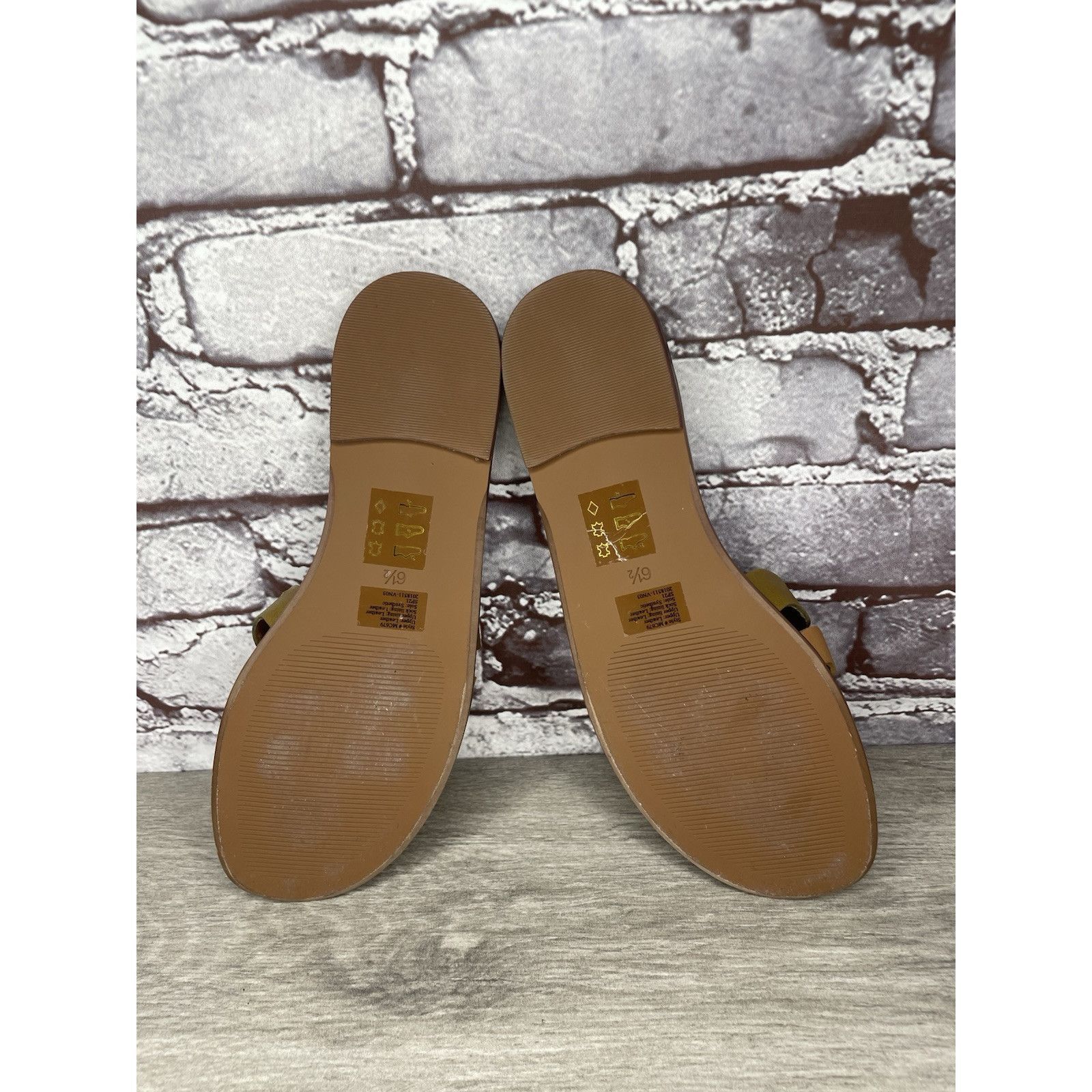 Madewell Madewell Brown Green Wavy Snake Embossed Leather Slides Flat Size US 6.5 / IT 36.5 - 8 Thumbnail