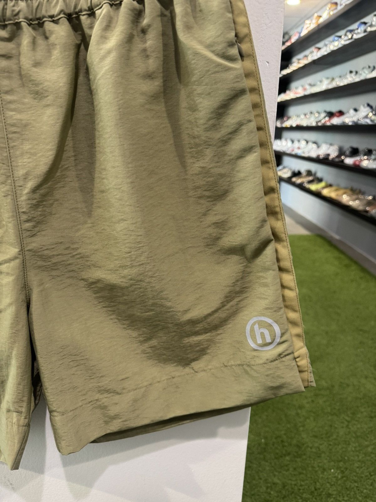 HIDDEN Hidden NY Nylon Shorts Olive Size US 32 / EU 48 - 2 Thumbnail