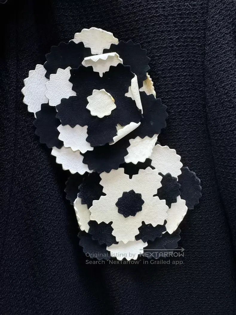 Chanel Chanel Camelia suit jacket Size XS / US 0-2 / IT 36-38 - 3 Thumbnail