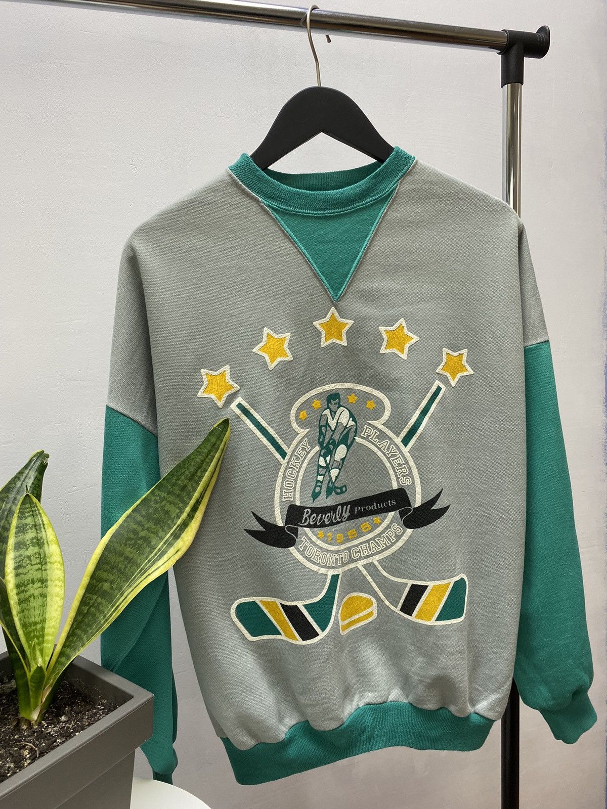 NFL × NHL Vintage Beverly Toronto Champs 1955 Hockey Player Sweatshirt Size US M / EU 48-50 / 2 - 3 Thumbnail