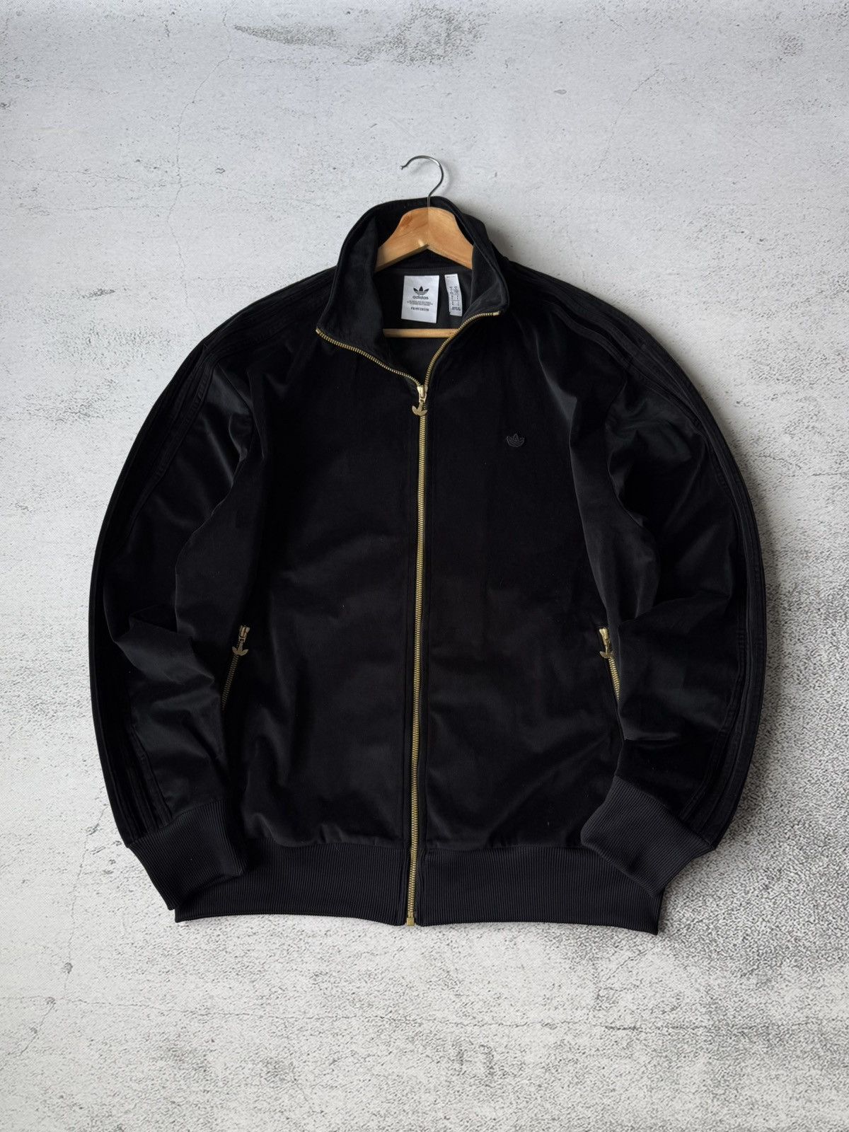 Adidas Adidas Luxe Velour Firebird Track Jacket Black Gold Zip L Size US L / EU 52-54 / 3 - 2 Thumbnail
