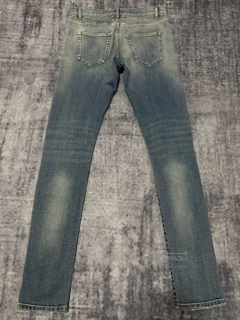 Saint Laurent Paris Saint Laurent Paris Light Blue Frayed Destroyed Slash Jean Size US 30 / EU 46 - 2 Thumbnail