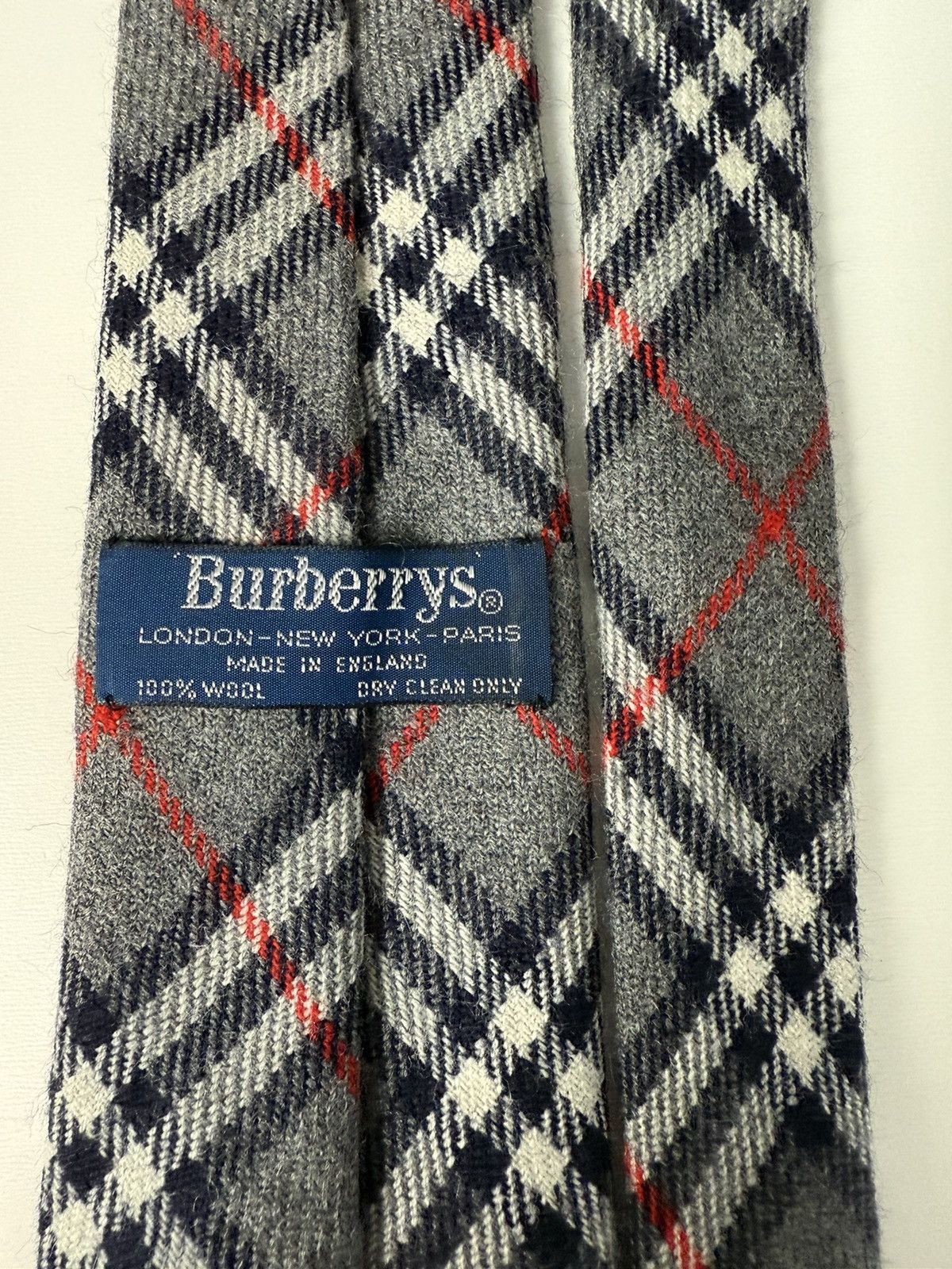 Burberry Burberry Vintage Neck Tie Grey/Red Nova check Pure wool Size ONE SIZE - 9 Thumbnail