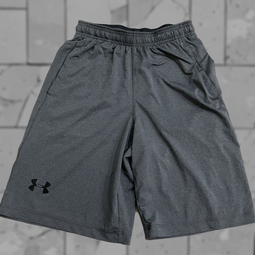 Under Armour Under Armour loose heatgear Athletic shorts Mens Size S Gray Size US 29 - 1 Thumbnail