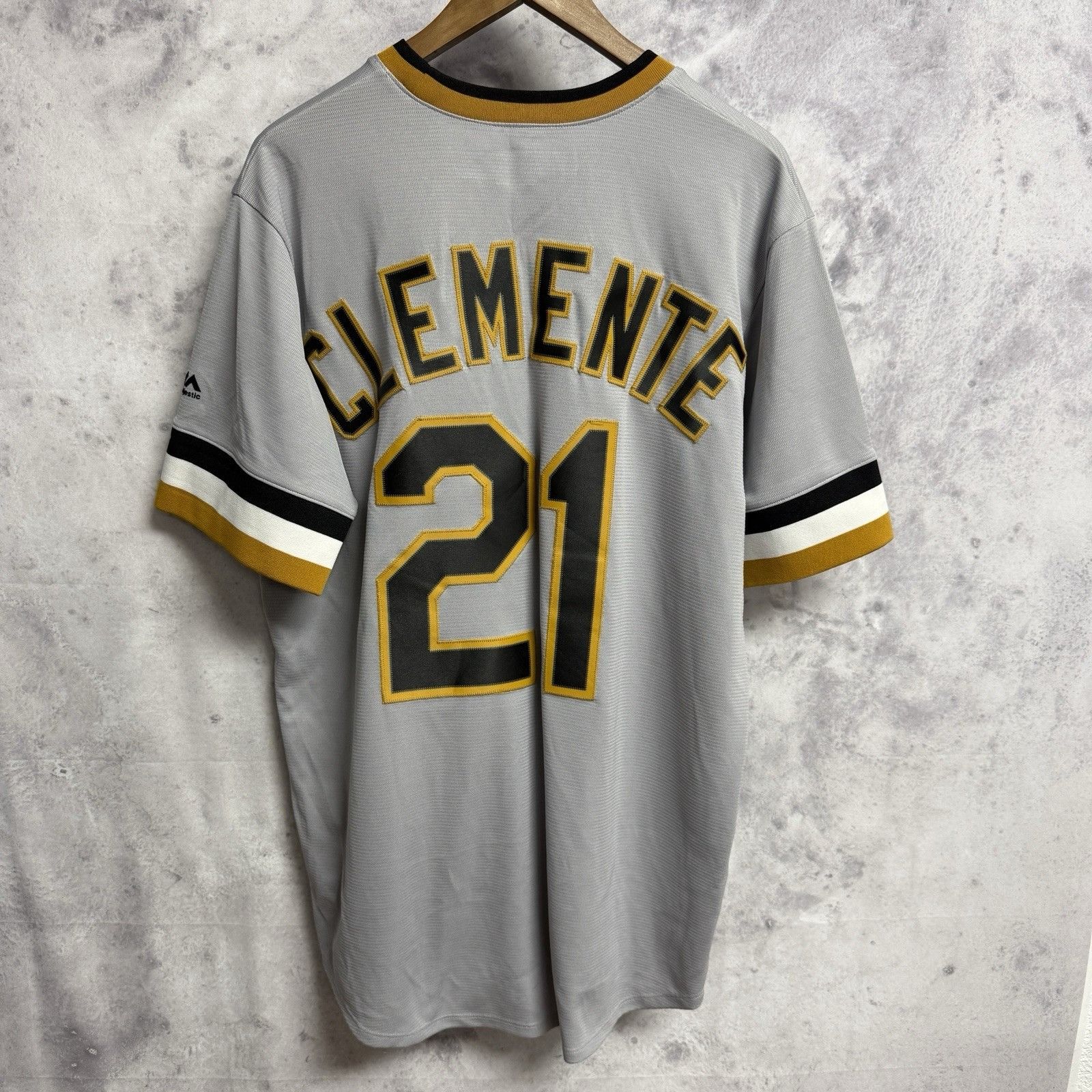 Majestic Majestic Roberto Clemente Pittsburgh Pirates Jersey Mens L Size US L / EU 52-54 / 3 - 2 Thumbnail
