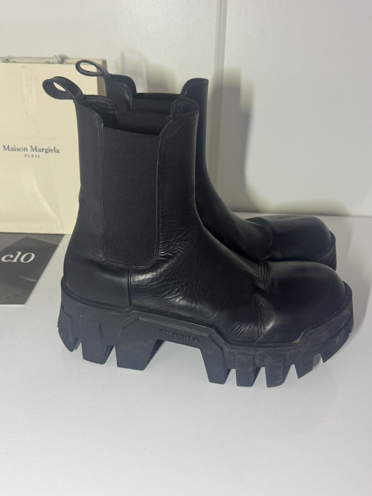 Balenciaga ⛔️Balenciaga bulldozer chelsea boots 44 Size US 11 / EU 44 - 8 Thumbnail