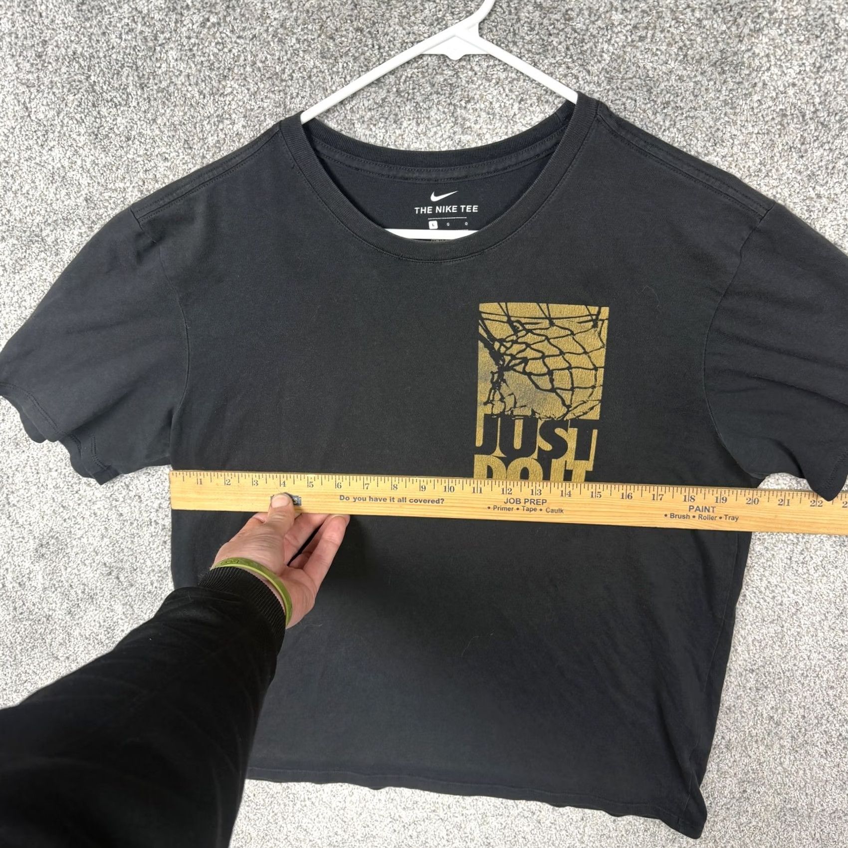 Nike Nike Just Do It Basketball Dri-Fit T-Shirt L Men Black Short Sleeve Crew Neck Logo Graphic Print Nike Dri-FIT Athletic Core Streetwear 2010s Size US L / EU 52-54 / 3 - 3 Thumbnail