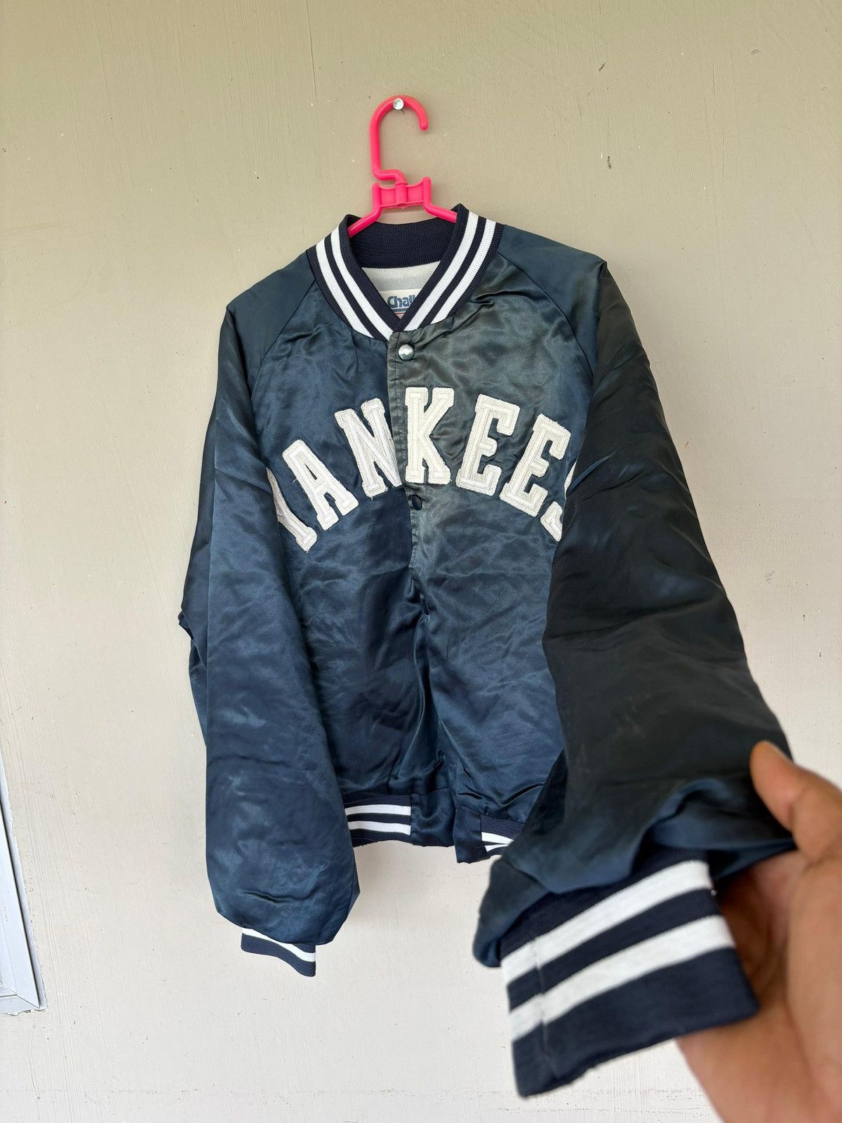 Chalk Line VTG 90's Chalk Line New York Yankess Bomba Jacket sun Faded Size US L / EU 52-54 / 3 - 3 Thumbnail