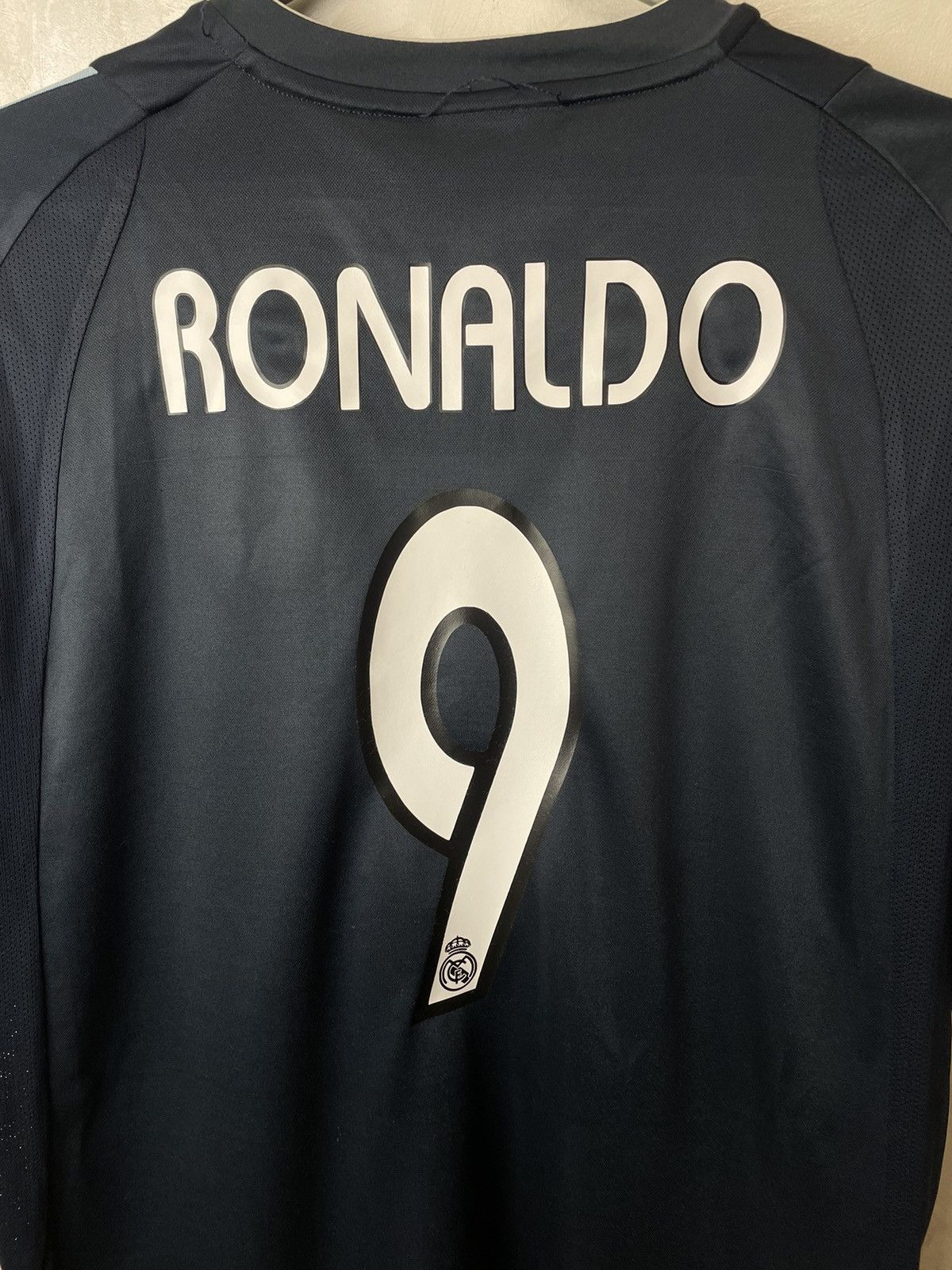 Adidas RONALDO REAL MADRID AWAY 2003/2004 SOCCER JERSEY SHIRT XL Size US XL / EU 56 / 4 - 7 Thumbnail