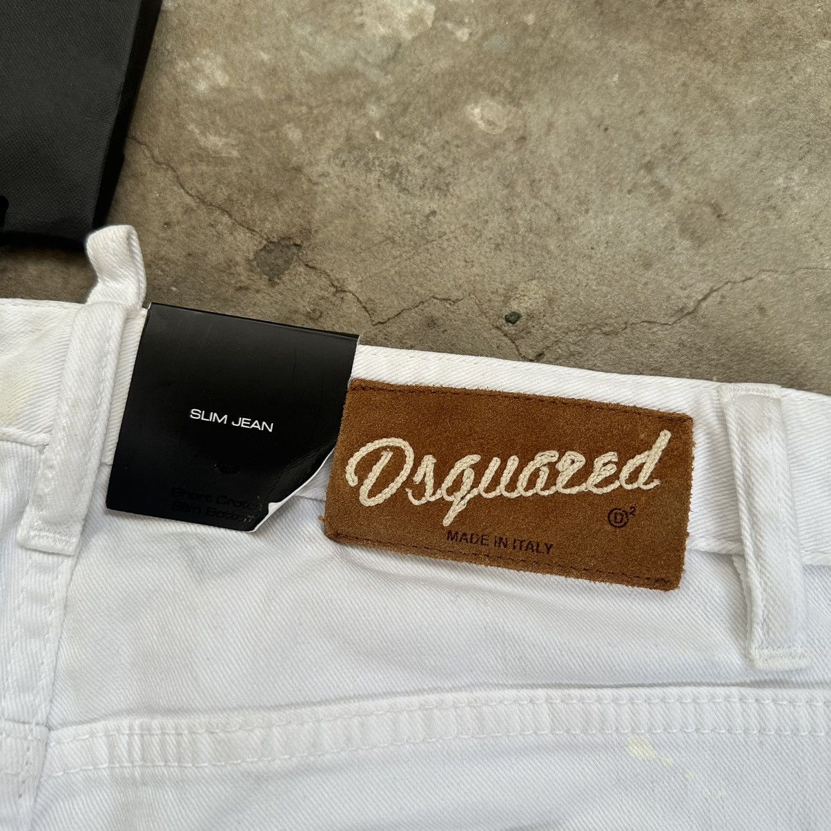 Dsquared2 × Vintage Y2K Dsquared2 distressed painted flared archive denim jeans Size 27" / US 4 / IT 40 - 11 Thumbnail