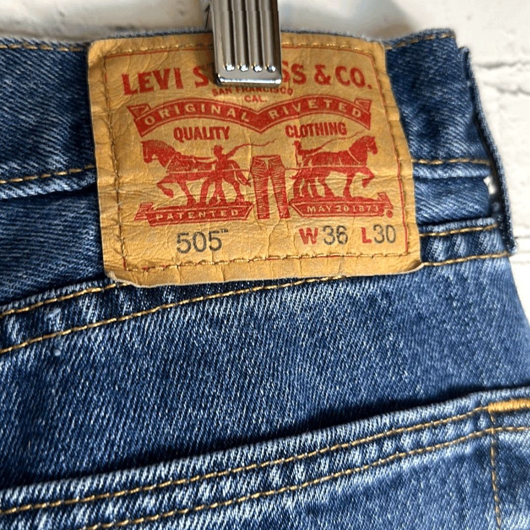 Levi's VINTAGE Levi's 505 Jeans Mens Regular Fit Straight Leg Jeans Blue 36x30 Size US 36 / EU 52 - 4 Thumbnail