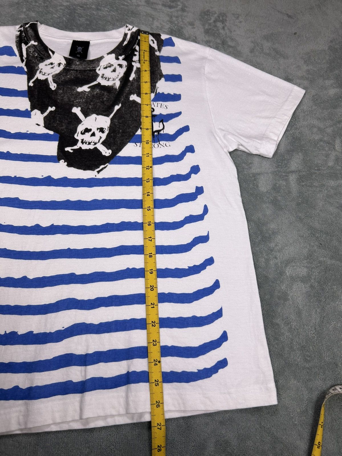 Japanese Brand Japanese brand Pirates Storong T-Shirt Size US M / EU 48-50 / 2 - 5 Thumbnail