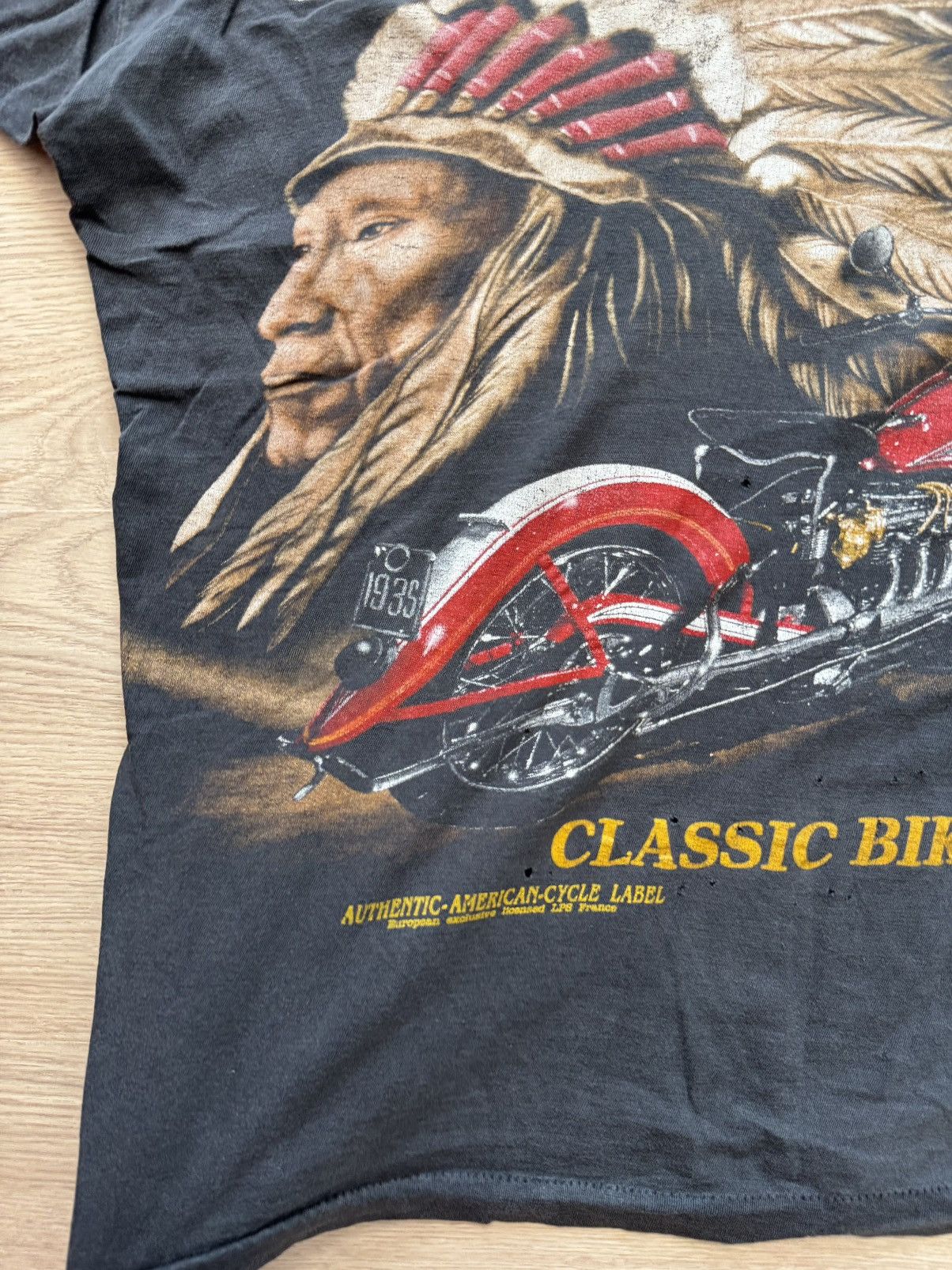 Vintage Vintage 90’s Indian Motorcycle Red Skin Distressed T-Shirt Size US S / EU 44-46 / 1 - 4 Thumbnail