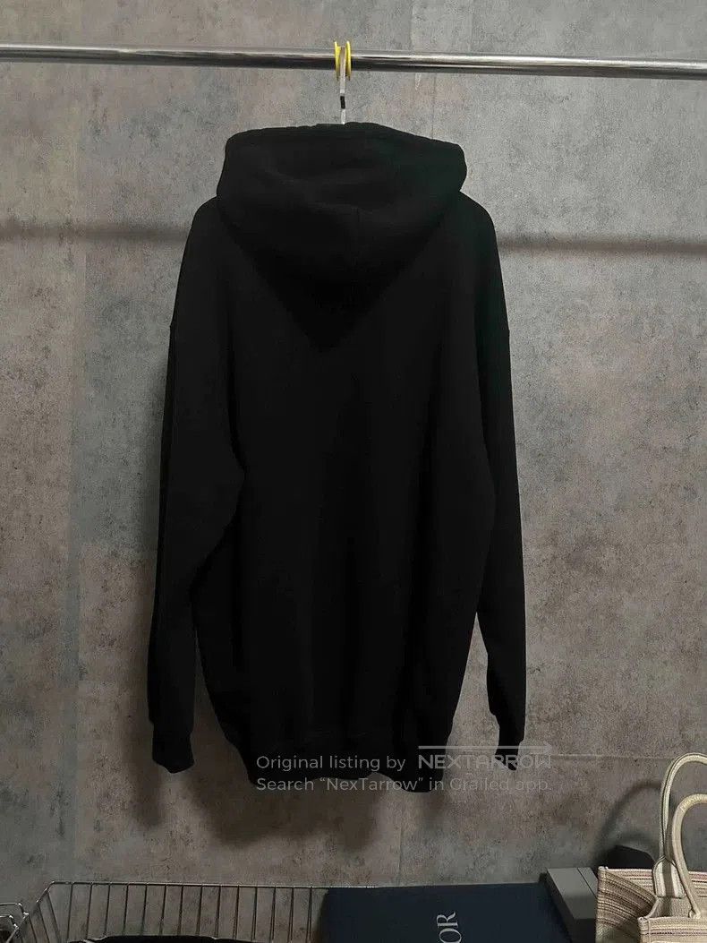 Balenciaga Balenciaga Logo Long Sleeve Hoodie. Size US S / EU 44-46 / 1 - 4 Thumbnail