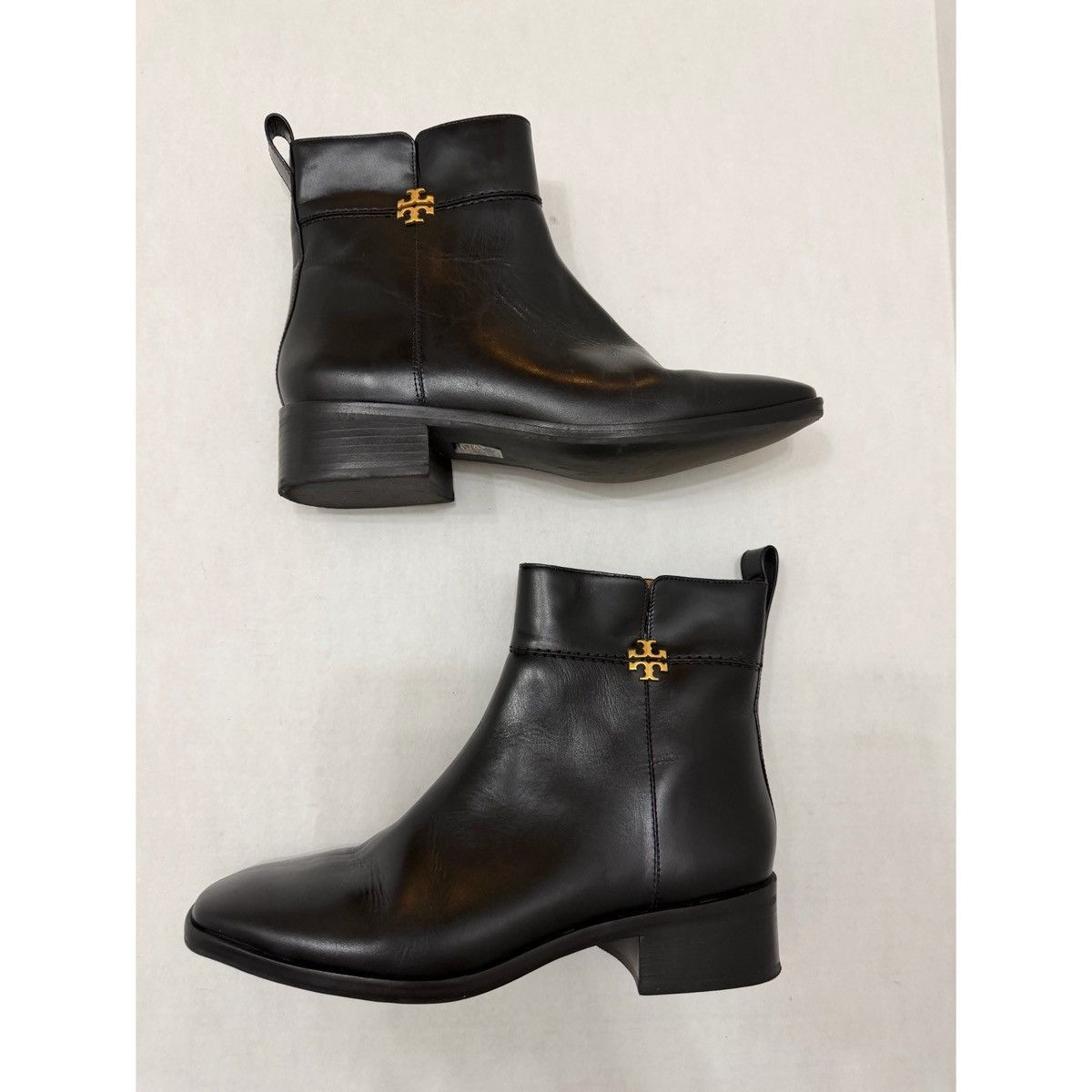 Tory Burch TORY BURCH LOGO BLACK LEATHER ANKLE BOOTS Size US 10 / IT 40 - 1 Thumbnail