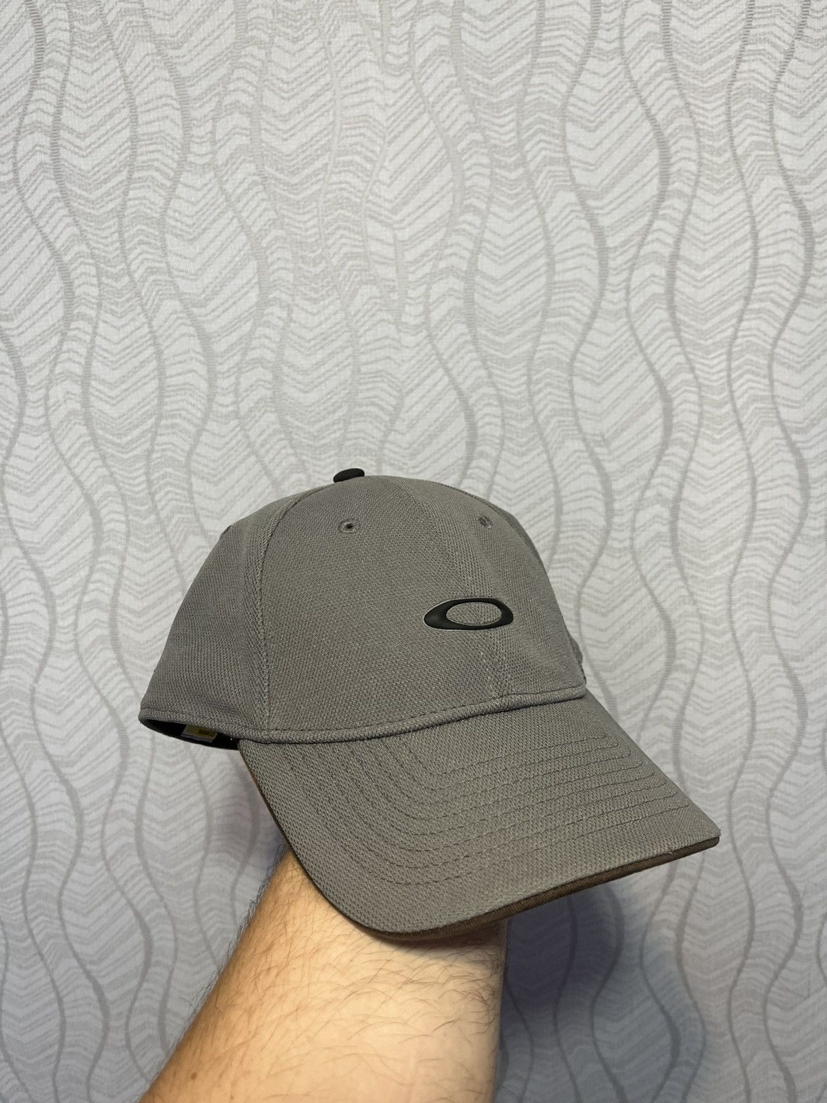 Oakley Oakley Classic Low Flex Men’s Grey Logo Cap Size L-XL Size ONE SIZE - 2 Thumbnail