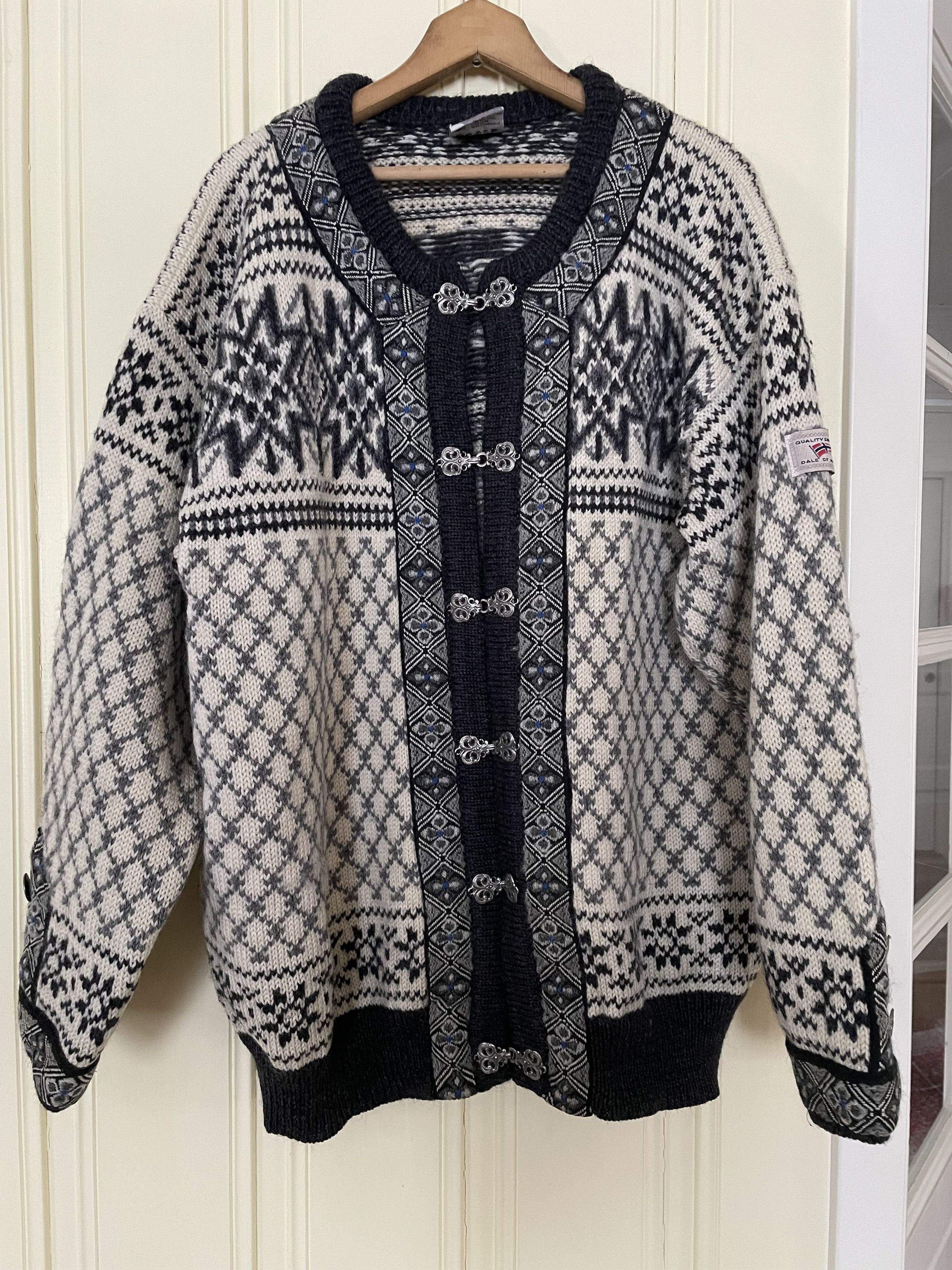 Dale Of Norway Vintage Dale of Norway Wool Cardigan -1997 Size 54 / XL Size US XL / EU 56 / 4 - 1 Thumbnail
