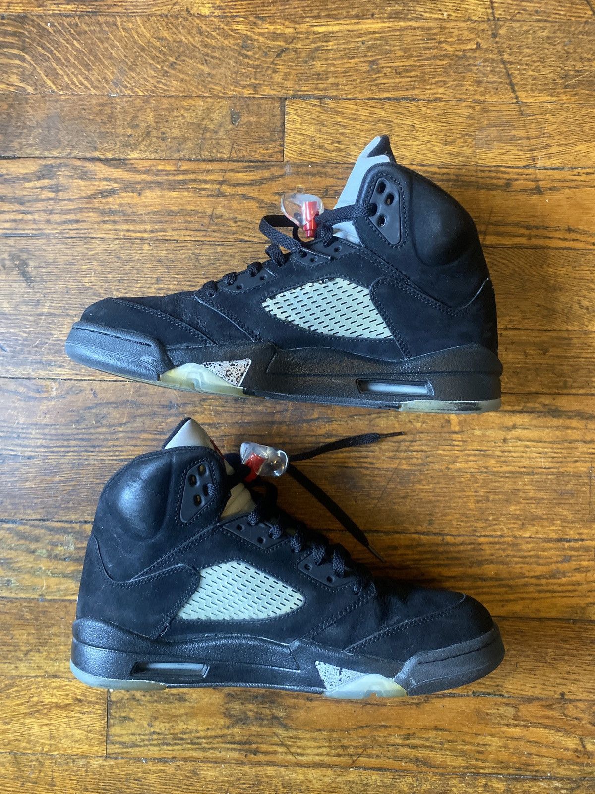 Jordan Brand 2011 Air Jordan 5 Retro - Metallic 5’s Size US 10.5 / EU 43-44 - 2 Thumbnail