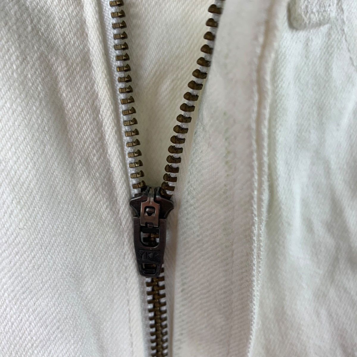 JW Anderson × Japanese Brand UNIQLO X JW ANDERSON Straight cut white coloured jeans pants Size US 30 / EU 46 - 14 Thumbnail