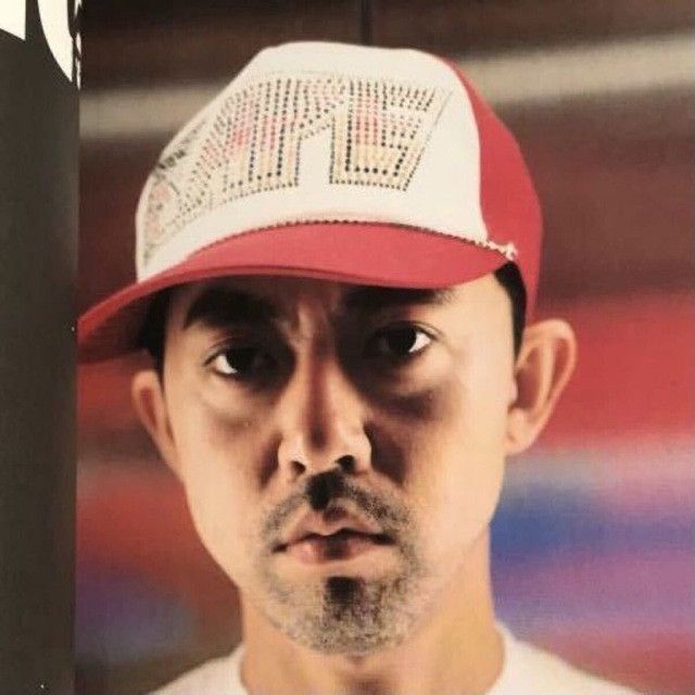 Bape × Swarovski Swarovski BAPE KISS LOGO trucker hat cap a bathing ape NIGO Size ONE SIZE - 9 Thumbnail