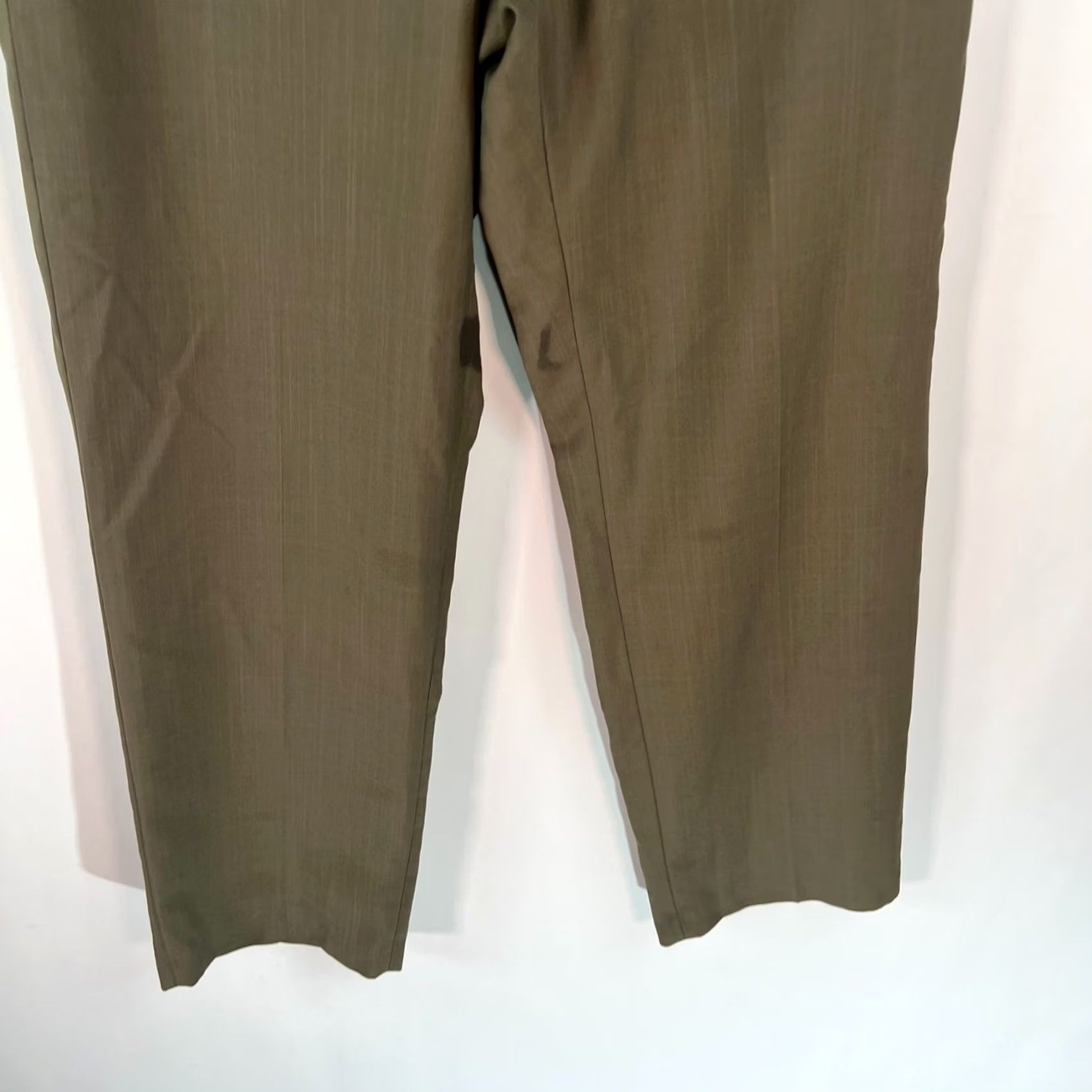 Haggar Haggar Mens Classic Fit Regular Flat Front Straight Tan Dress Pants 32X30 Size US 32 / EU 48 - 4 Thumbnail