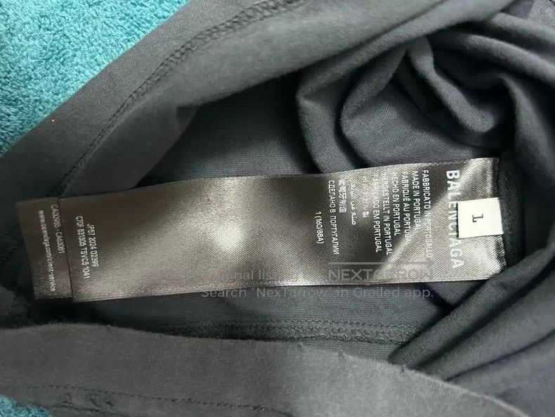 Balenciaga Balenciaga Chest Glitter Colorful Letter Logo Destroyed Sh Size US S / EU 44-46 / 1 - 4 Thumbnail