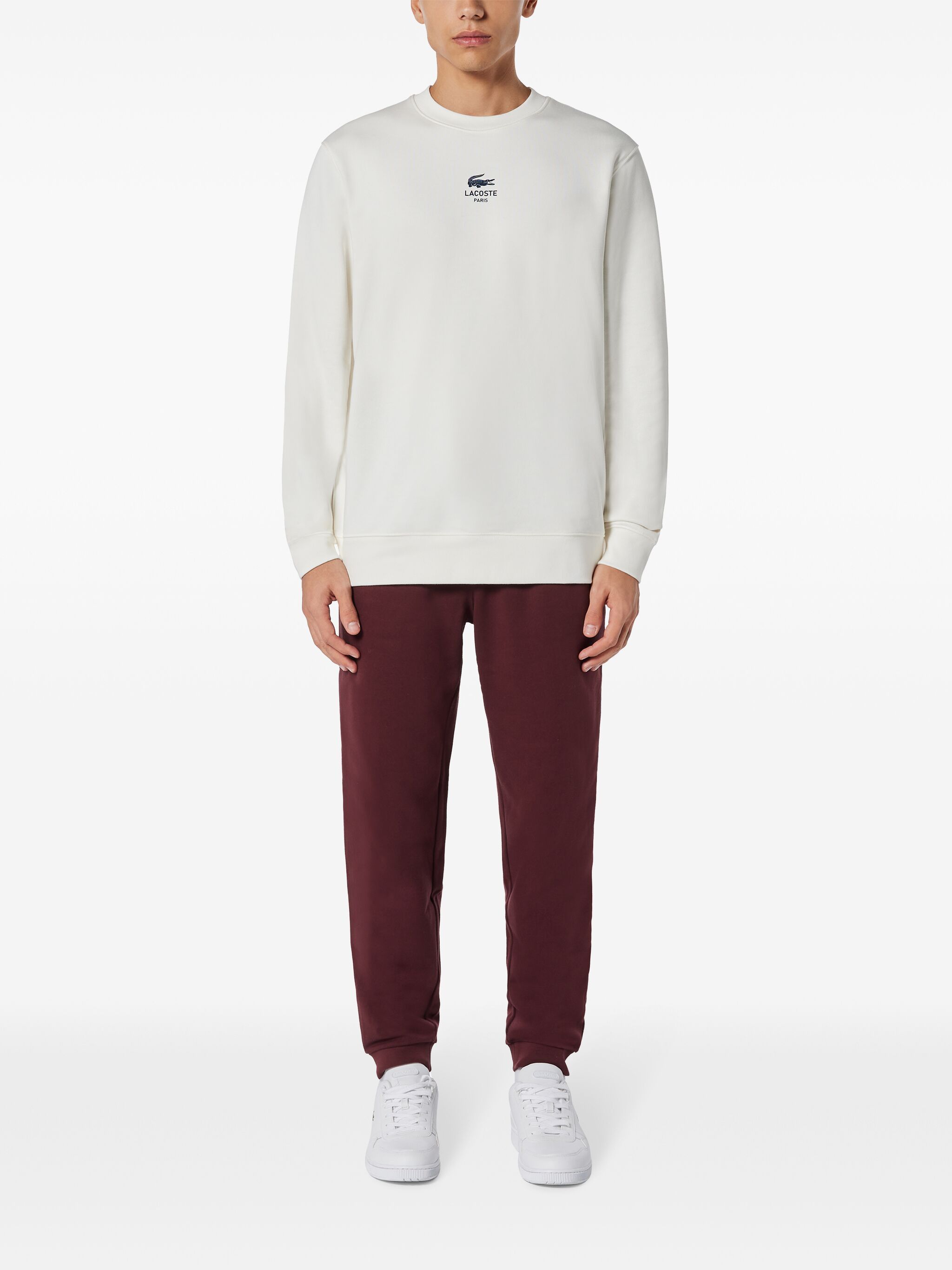 o1s22i1n1124 Classic Fit Crewneck Sweatshirt in White