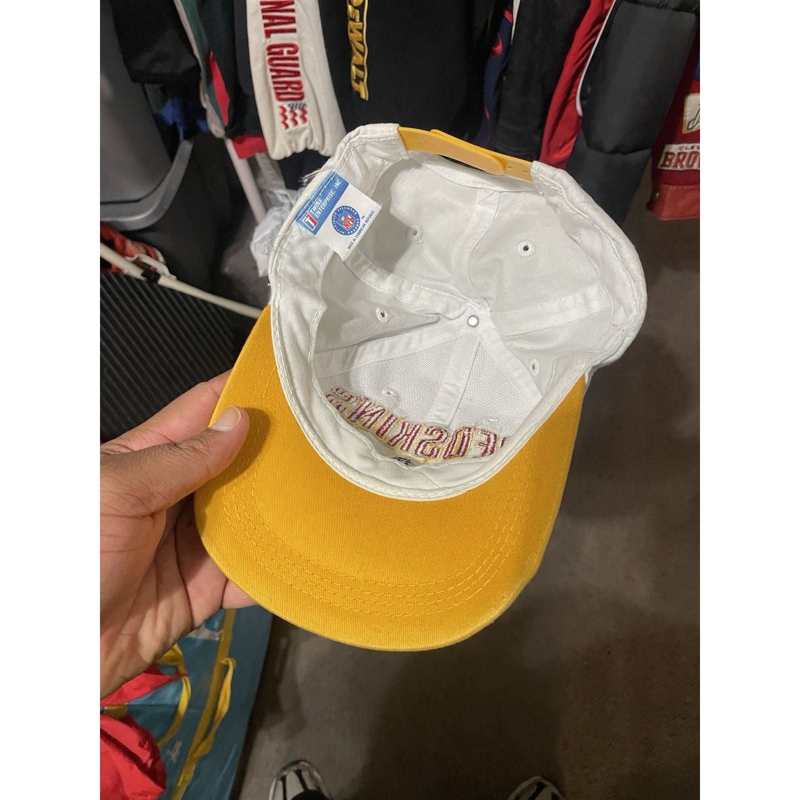 NFL VTG Washington Redskins Signature Snapback Hat Logo 90s Size ONE SIZE - 4 Thumbnail