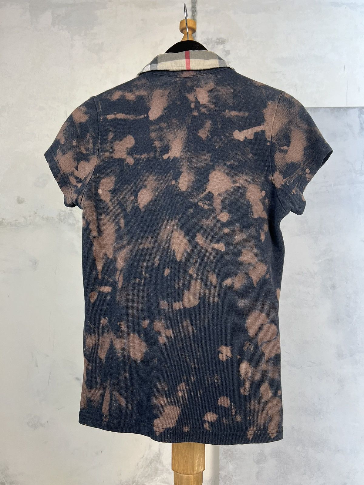 Burberry Custom Burberry Brit Polo Shirt Size S - M Size M / US 6-8 / IT 42-44 - 2 Thumbnail