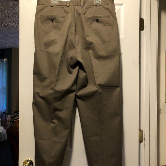 Brooks Brothers Brooks brothers men's 100%cotton casual pants size: 38/30 Size US 38 / EU 54 - 4 Thumbnail