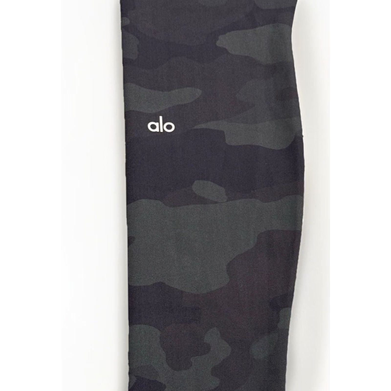 Alo ALO Leggings Womens Large Green Camo High Rise Ankle Yoga Pants Gym Activewear Size 36" / US 14 / IT 50 - 6 Thumbnail
