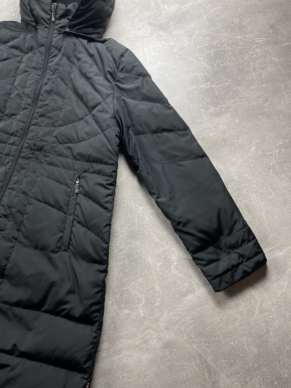 Moncler Moncler Archives Rare Long Black Down Coat with Hood Size M / US 6-8 / IT 42-44 - 4 Thumbnail