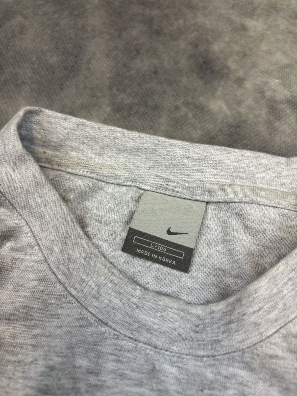Japanese Brand × Nike × Vintage Vintage Nike Grey Basic Longsleeve Sweatshirt Korea y2k Size US L / EU 52-54 / 3 - 3 Thumbnail