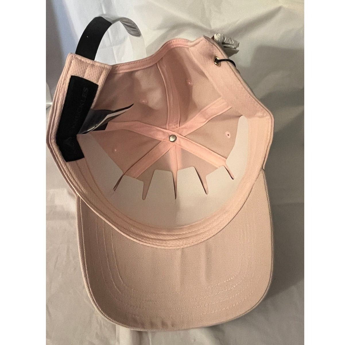 Moose Knuckles Moose Knuckles Hollow Logo Cap Dusty Rose Hat - OS - NWT Size ONE SIZE - 5 Thumbnail