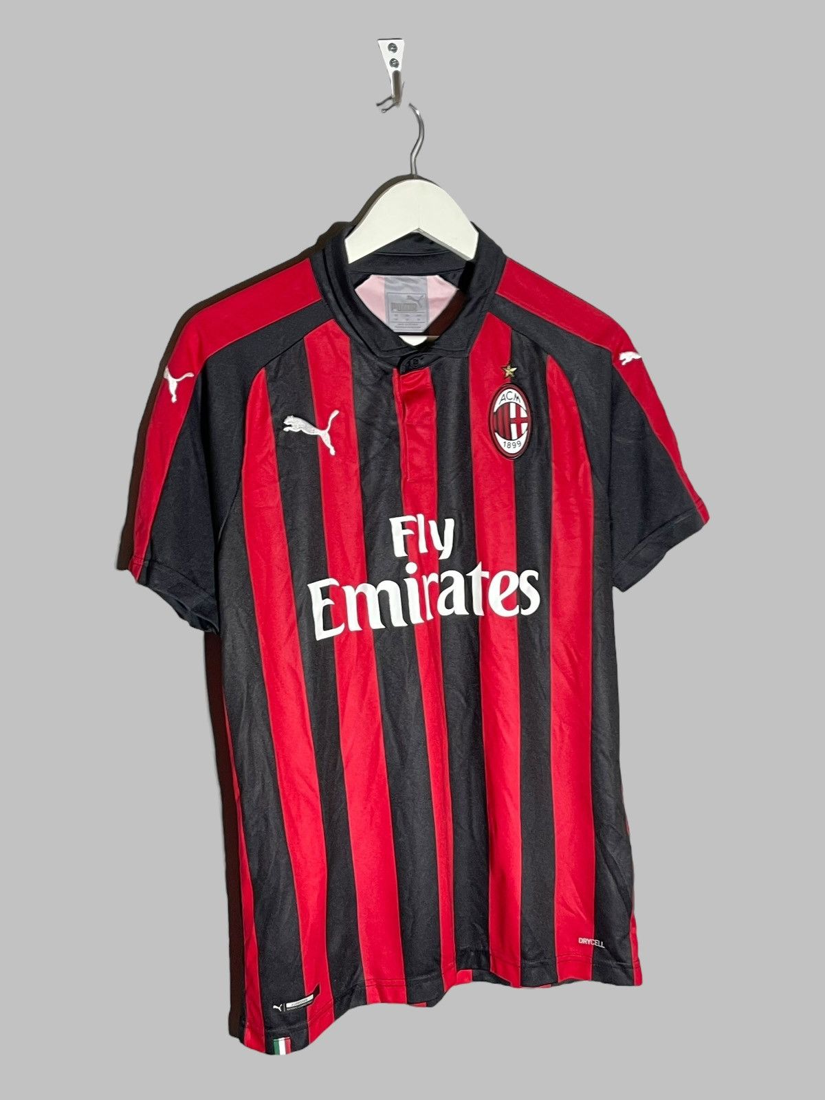 Puma Ac Milan Puma 2018/19 Home Football Shirt Soccer Jersey Size US M / EU 48-50 / 2 - 2 Thumbnail