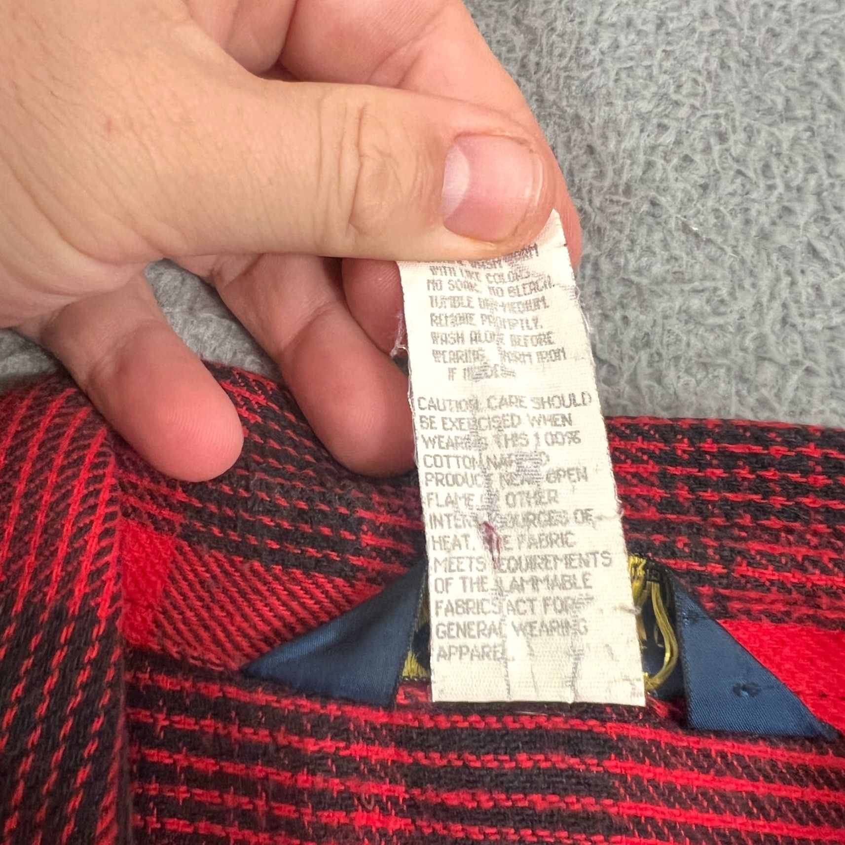 Vintage VINTAGE OshKosh B'gosh Flannel Shirt Mens XLT Red Plaid Button-Up Grunge Size US XL / EU 56 / 4 - 6 Thumbnail