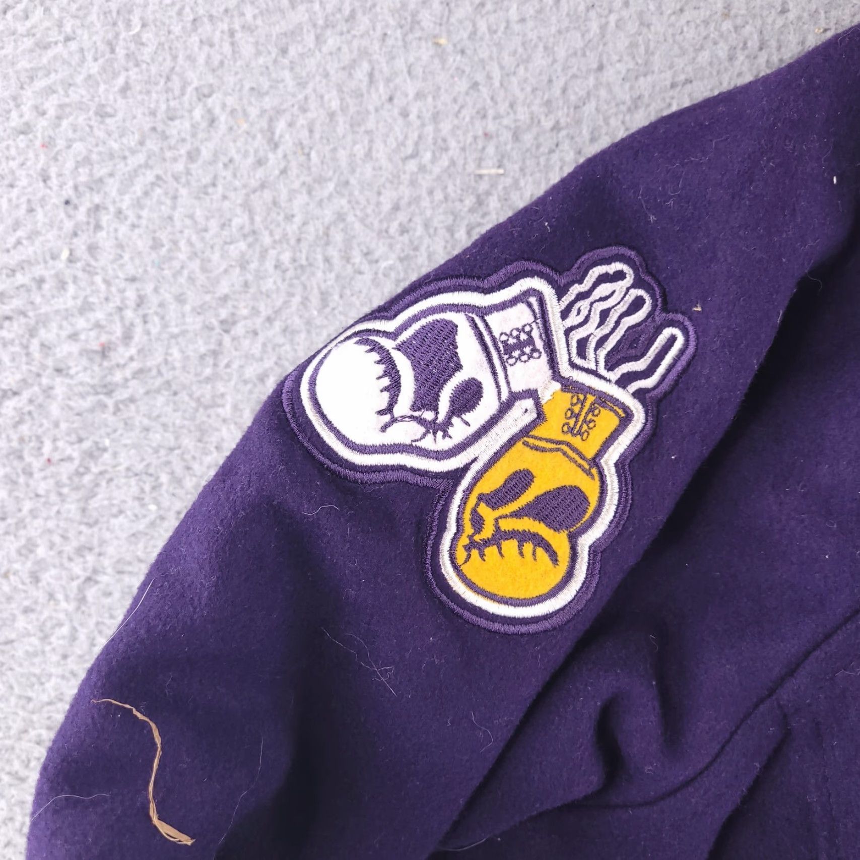 Coogi VINTAGE COOGI Australia Letterman Varsity Jacket Women's XL Streetwear Size XL / US 12-14 / IT 48-50 - 2 Thumbnail