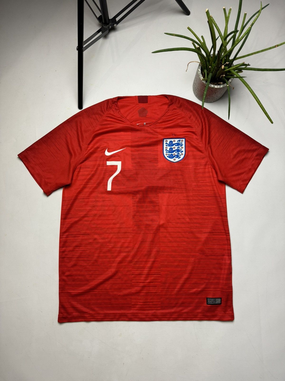 Nike Rare vintage England Nike soccer jersey Lingard Size US L / EU 52-54 / 3 - 2 Thumbnail