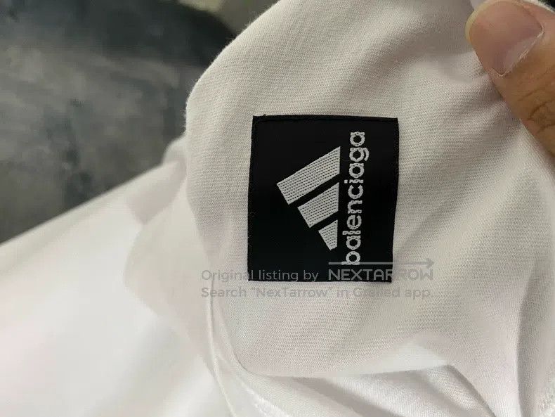 Balenciaga Balenciaga Logo Letter Embroidered Short Sleeve T-Shirt Size US S / EU 44-46 / 1 - 5 Thumbnail