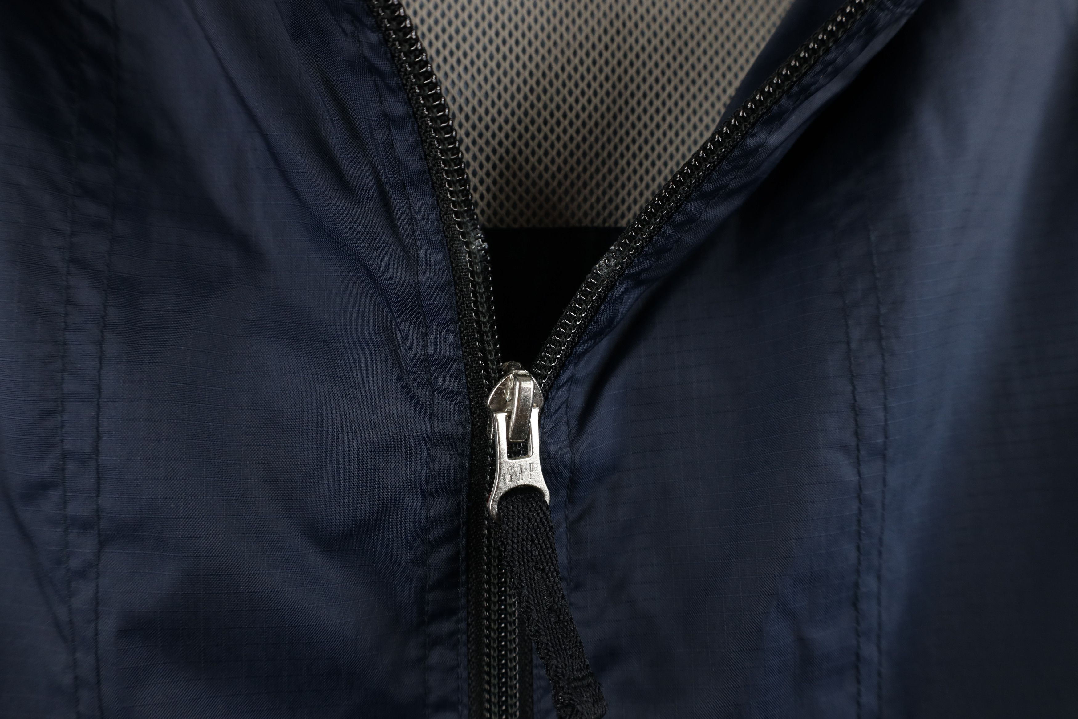 Gap × Vintage Vintage Y2K 2000 Gap Hooded Windbreaker Vest Jacket Size US XS / EU 42 / 0 - 6 Thumbnail