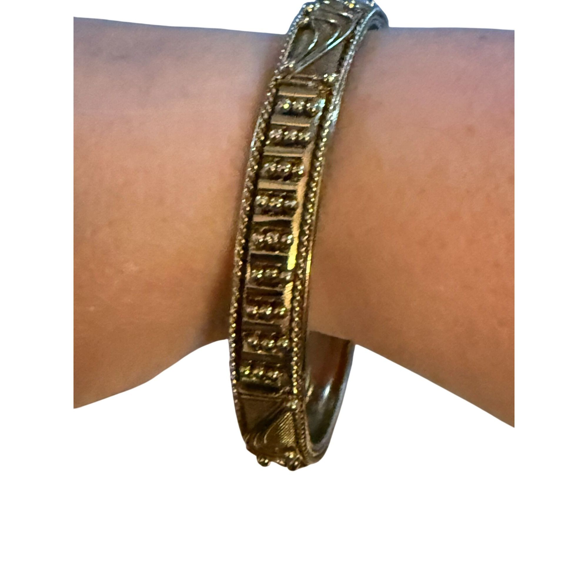 Other Vintage Gold-Tone Ornate Scroll & Mesh Bangle Bracelet 7 Inc Size ONE SIZE - 2 Thumbnail