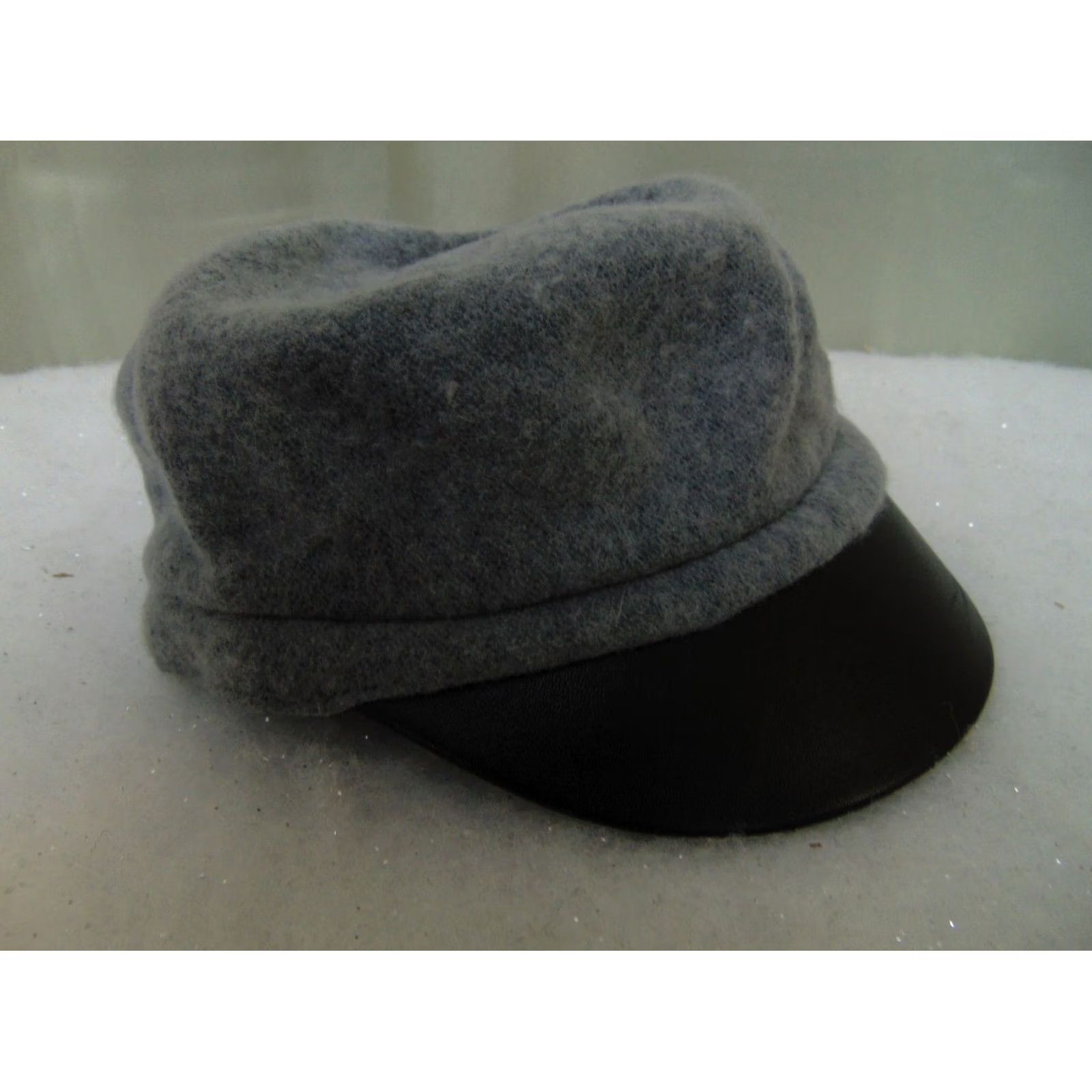 Vintage VINTAGE August Accessories Newsboy Hat Gray Wool Blend Faux Leather Brim Womens One Size Size ONE SIZE - 3 Thumbnail