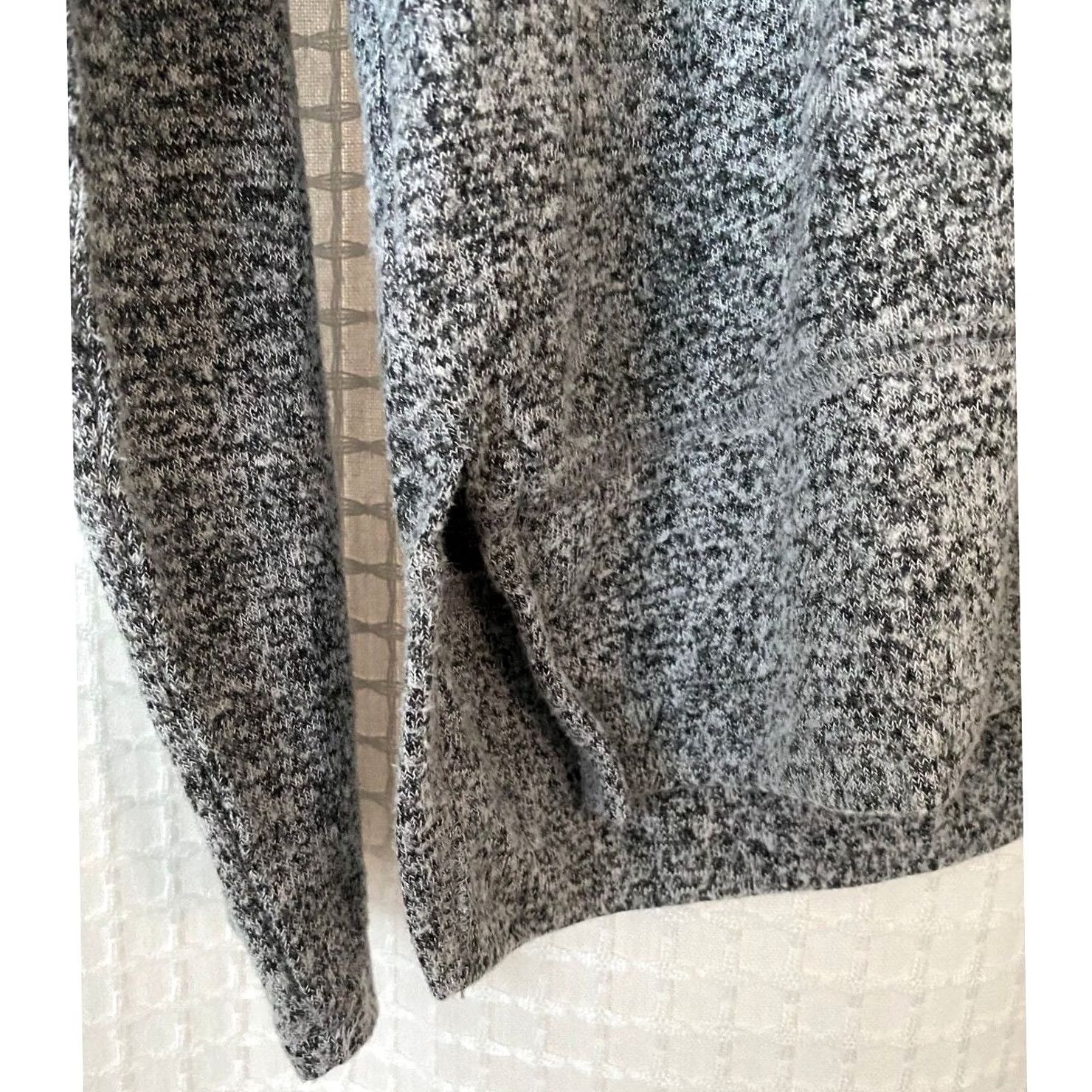 Lucky Brand Lucky Brand Women's Lightweight Gray Crew Neck Sweater Pullover - Medium Size M / US 6-8 / IT 42-44 - 4 Thumbnail