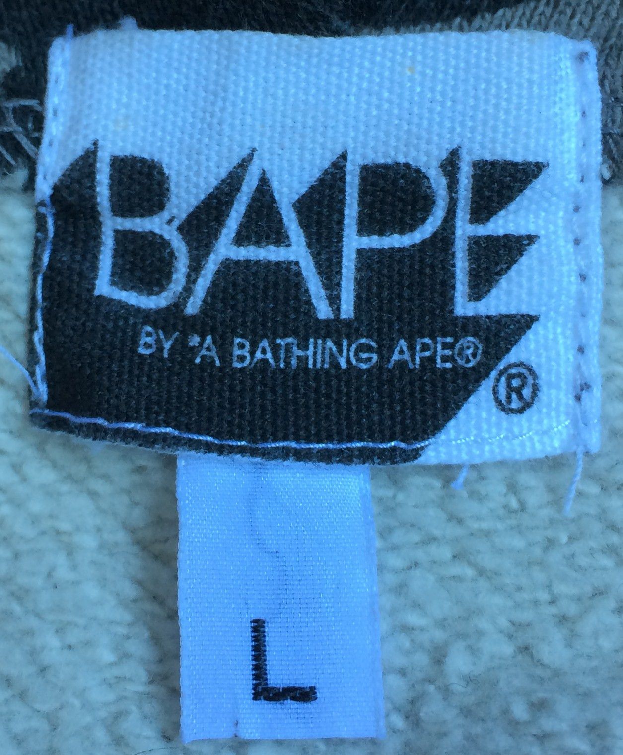 Bape F/W 2006 Bathing Ape Snow Camo Shark Hoodie Size US L / EU 52-54 / 3 - 7 Thumbnail
