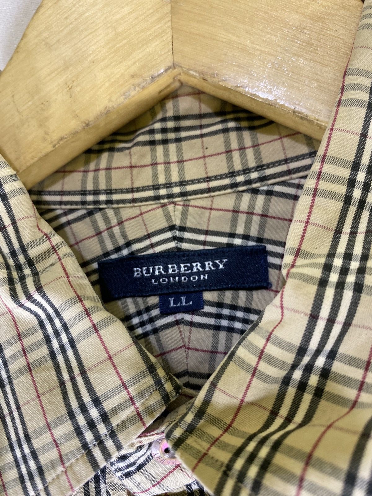 Burberry iconic burberry checker nova check Size US M / EU 48-50 / 2 - 3 Thumbnail