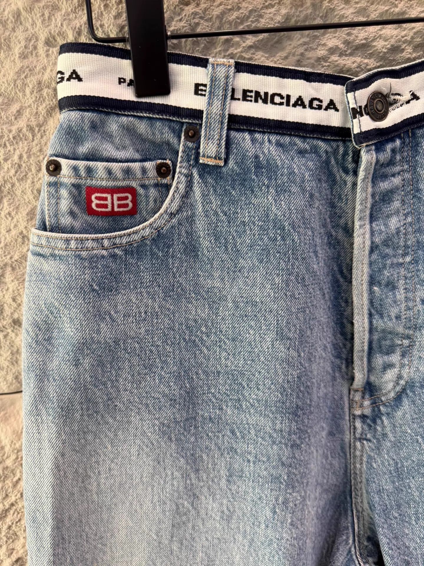 Balenciaga Balenciaga Logo Waistband Loose Straight Blue Jeans Unisex XS Size 25" / US 0 / IT 36 - 2 Thumbnail