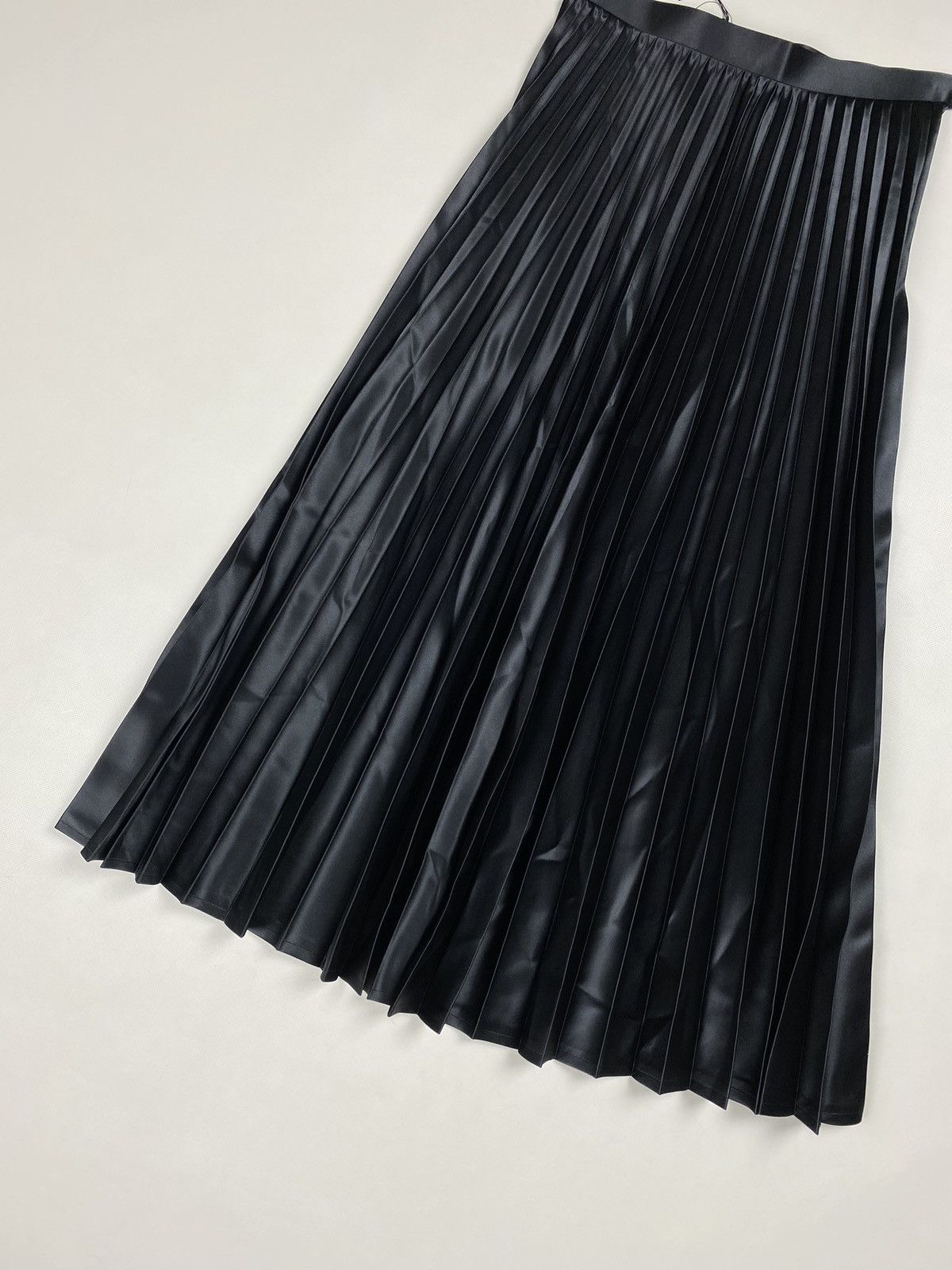 Comme des Garcons BNWT! Junya Watanabe Comme Des Garçons Ladies Pleated Skirt Size 25" / US 0 / IT 36 - 5 Thumbnail