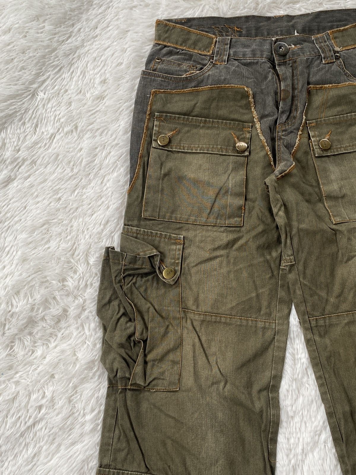 Japanese Brand 🔥Rare🔥Unexpeted Bushpant Cargo pant Multipocket Size US 28 / EU 44 - 3 Thumbnail